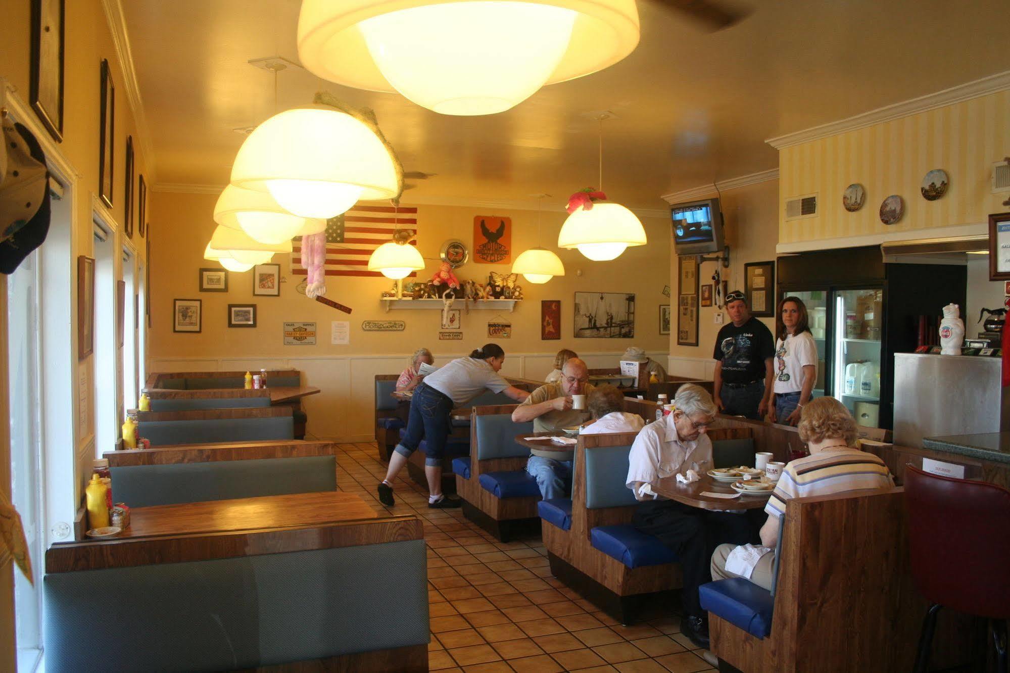 King'S Inn Huntsville Esterno foto